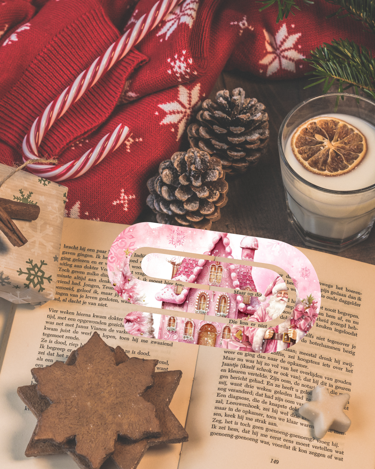 Snowy Pink Jumbo Paper Clip